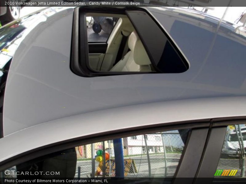 Candy White / Cornsilk Beige 2010 Volkswagen Jetta Limited Edition Sedan