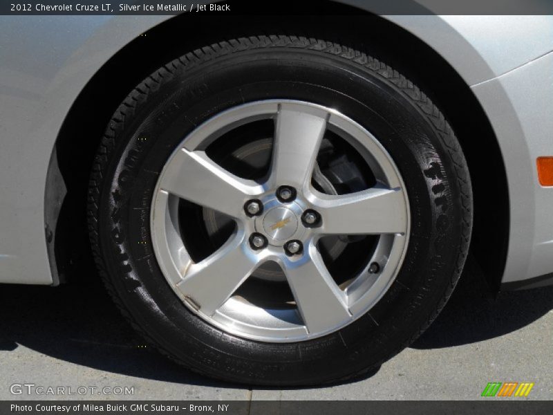 Silver Ice Metallic / Jet Black 2012 Chevrolet Cruze LT