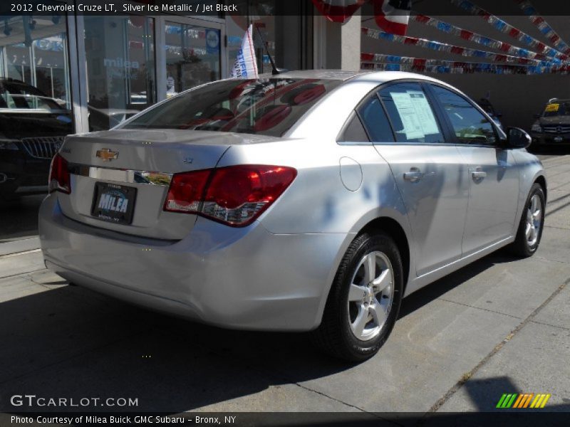 Silver Ice Metallic / Jet Black 2012 Chevrolet Cruze LT