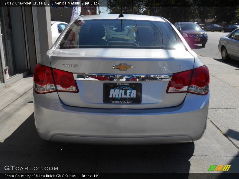 Silver Ice Metallic / Jet Black 2012 Chevrolet Cruze LT