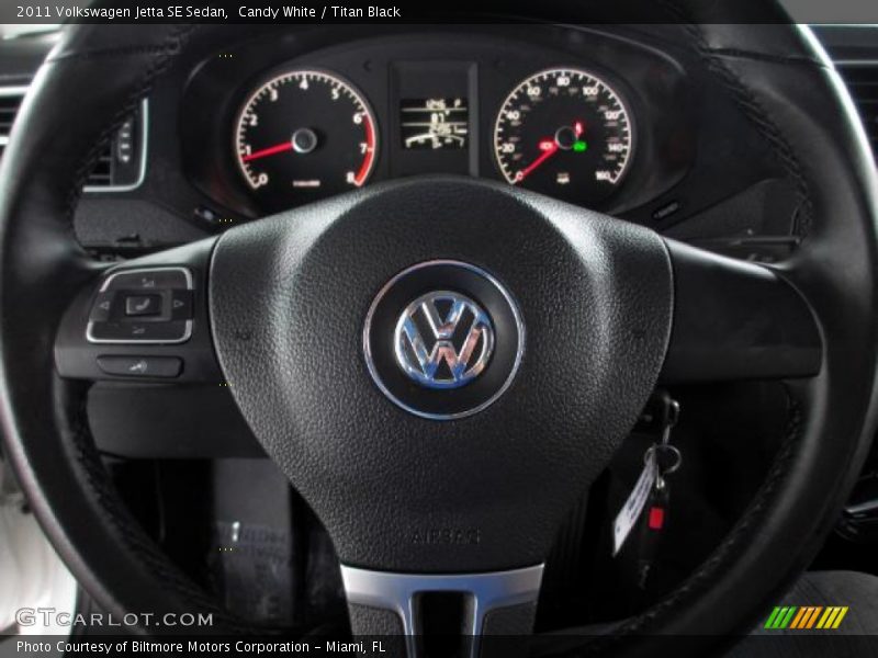 Candy White / Titan Black 2011 Volkswagen Jetta SE Sedan