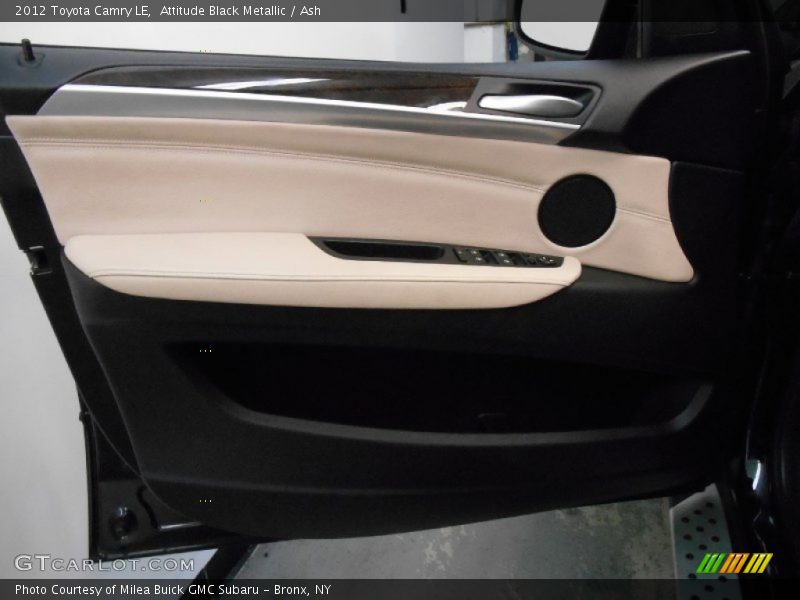 Attitude Black Metallic / Ash 2012 Toyota Camry LE