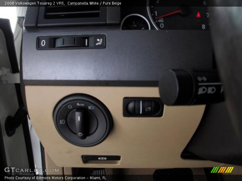 Campanella White / Pure Beige 2008 Volkswagen Touareg 2 VR6
