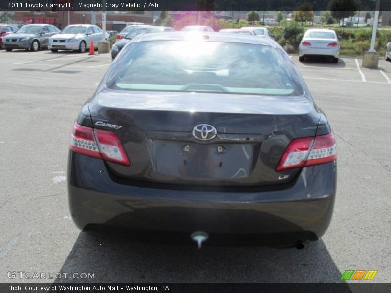 Magnetic Gray Metallic / Ash 2011 Toyota Camry LE