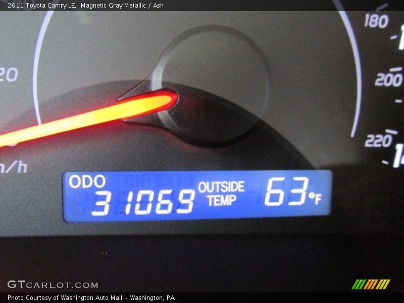 Magnetic Gray Metallic / Ash 2011 Toyota Camry LE