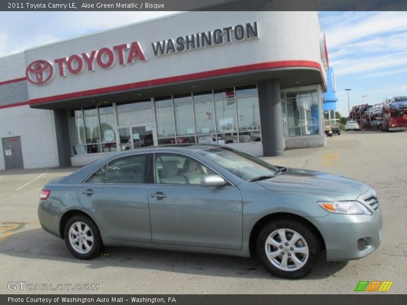 Aloe Green Metallic / Bisque 2011 Toyota Camry LE