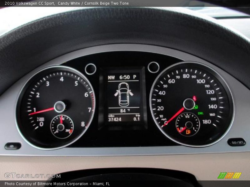 Candy White / Cornsilk Beige Two Tone 2010 Volkswagen CC Sport