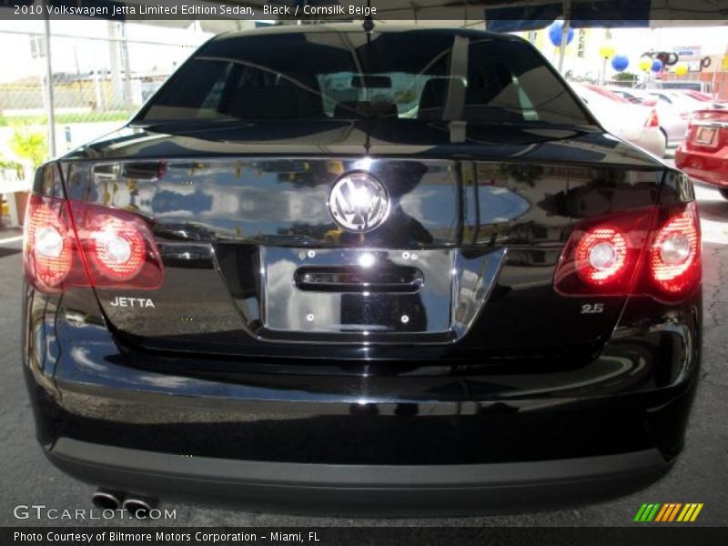 Black / Cornsilk Beige 2010 Volkswagen Jetta Limited Edition Sedan