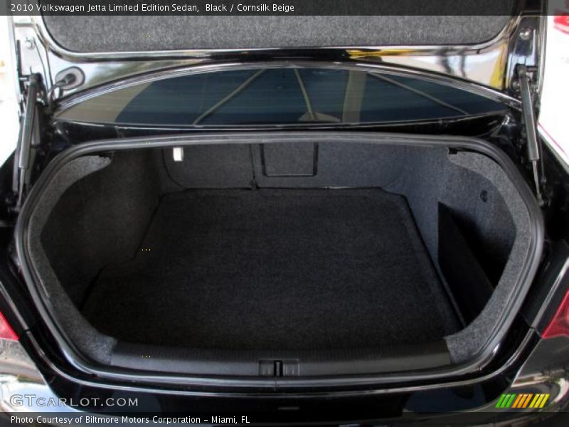Black / Cornsilk Beige 2010 Volkswagen Jetta Limited Edition Sedan