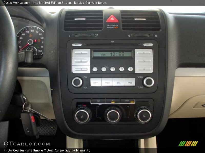 Black / Cornsilk Beige 2010 Volkswagen Jetta Limited Edition Sedan