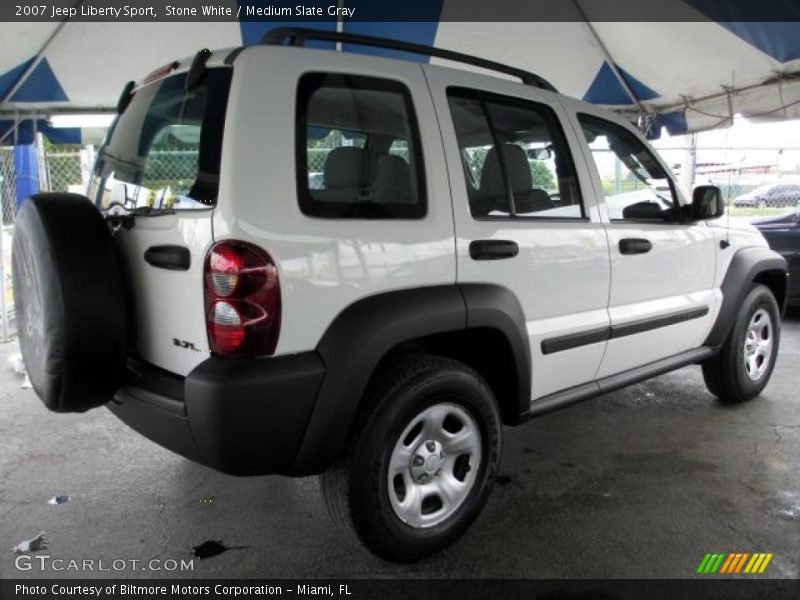 Stone White / Medium Slate Gray 2007 Jeep Liberty Sport