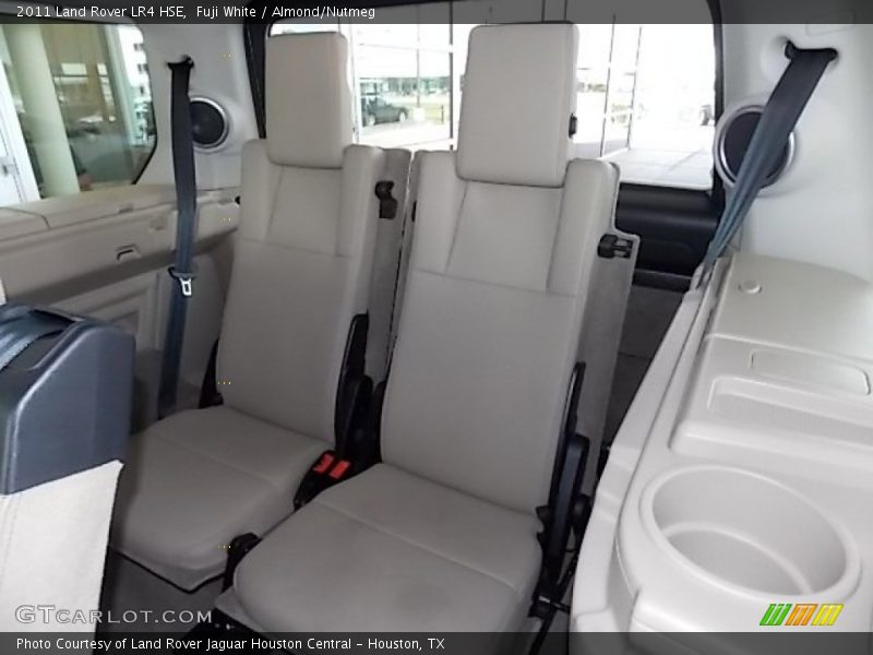 Fuji White / Almond/Nutmeg 2011 Land Rover LR4 HSE