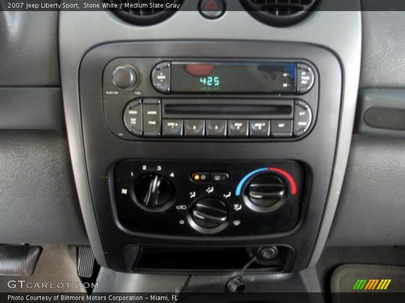 Stone White / Medium Slate Gray 2007 Jeep Liberty Sport