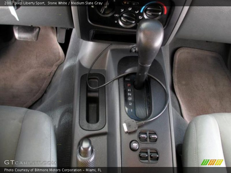 Stone White / Medium Slate Gray 2007 Jeep Liberty Sport