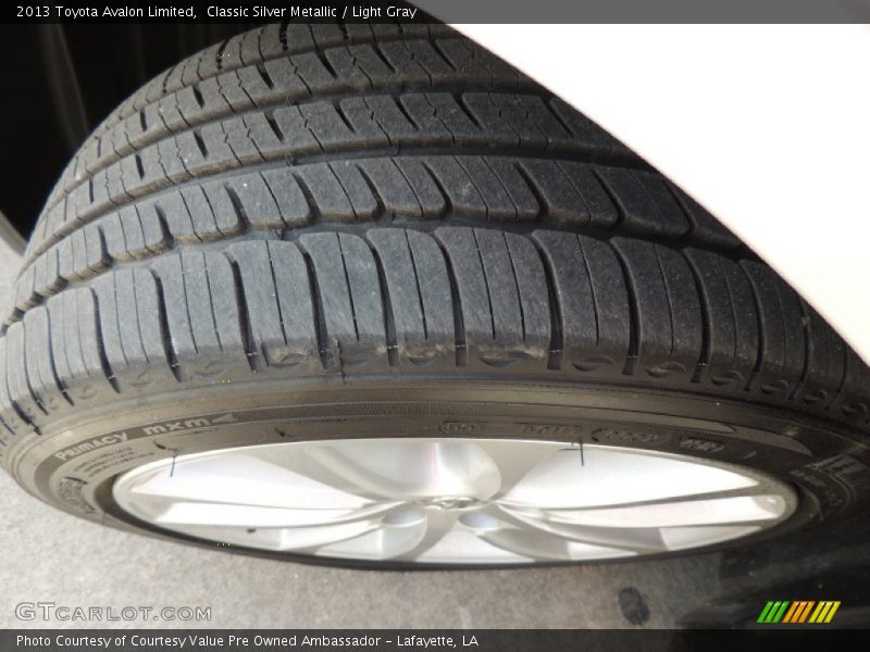 Classic Silver Metallic / Light Gray 2013 Toyota Avalon Limited