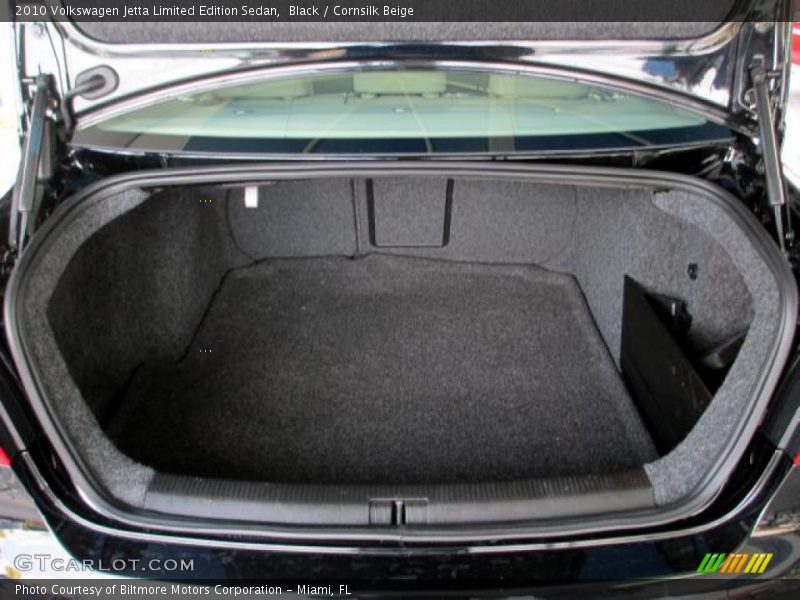 Black / Cornsilk Beige 2010 Volkswagen Jetta Limited Edition Sedan