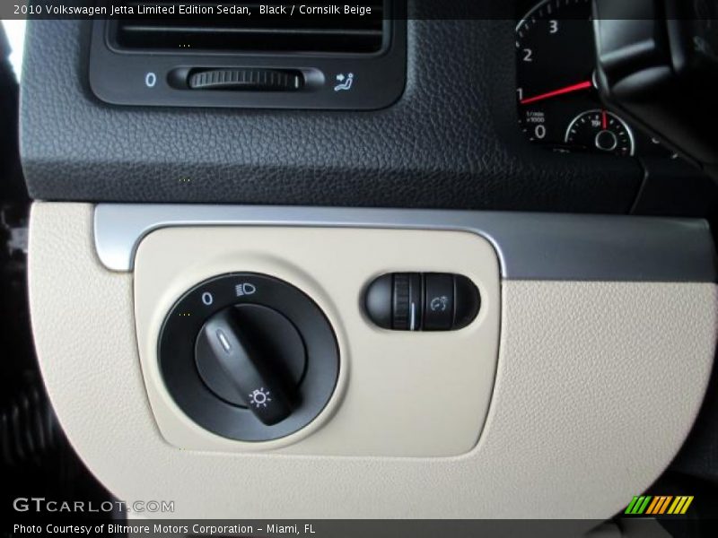 Black / Cornsilk Beige 2010 Volkswagen Jetta Limited Edition Sedan