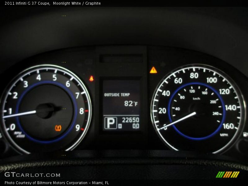 Moonlight White / Graphite 2011 Infiniti G 37 Coupe