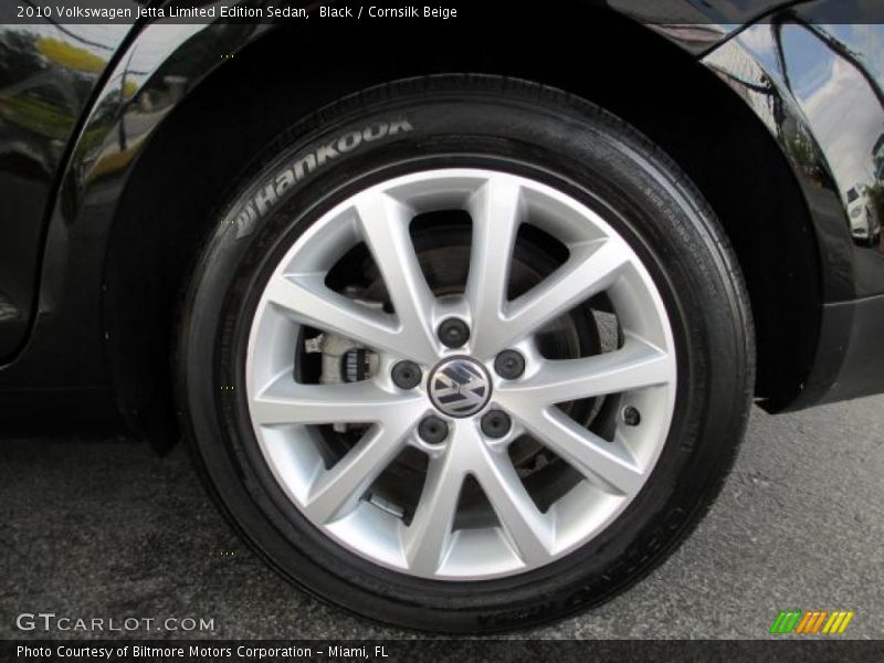 Black / Cornsilk Beige 2010 Volkswagen Jetta Limited Edition Sedan