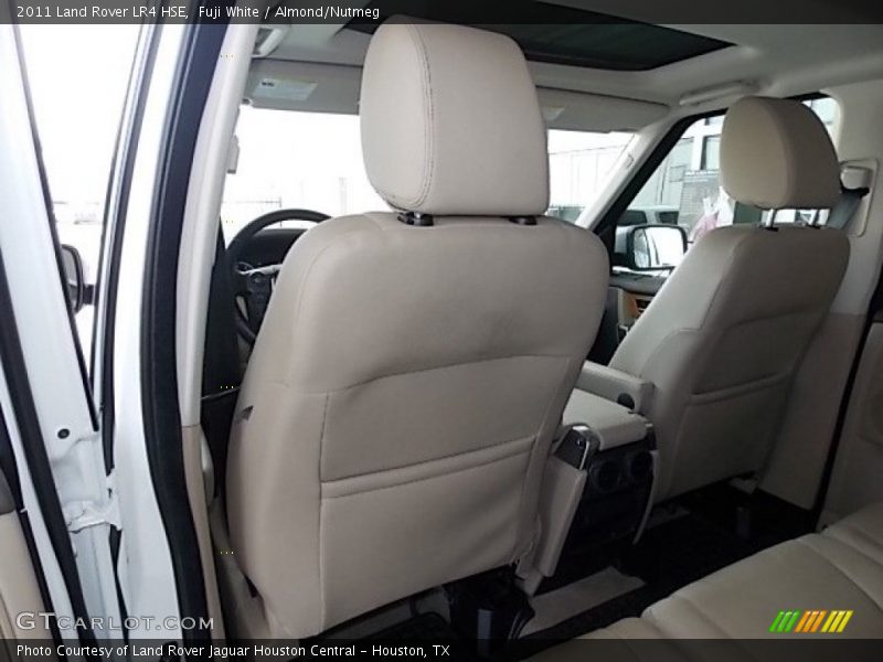 Fuji White / Almond/Nutmeg 2011 Land Rover LR4 HSE