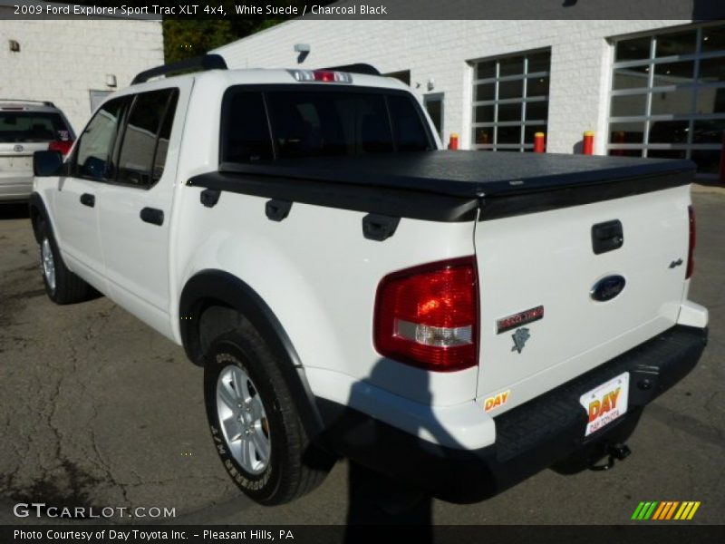 White Suede / Charcoal Black 2009 Ford Explorer Sport Trac XLT 4x4