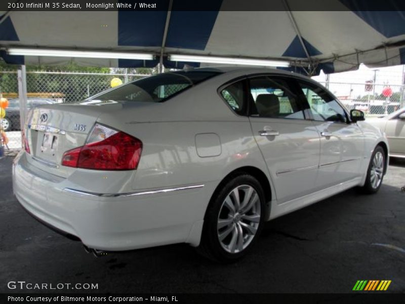 Moonlight White / Wheat 2010 Infiniti M 35 Sedan