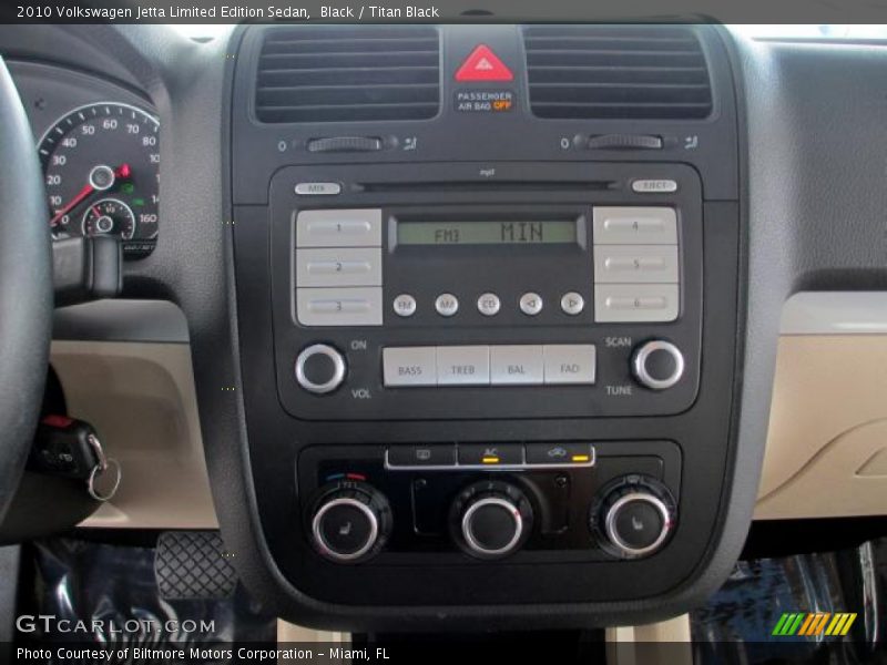 Black / Titan Black 2010 Volkswagen Jetta Limited Edition Sedan