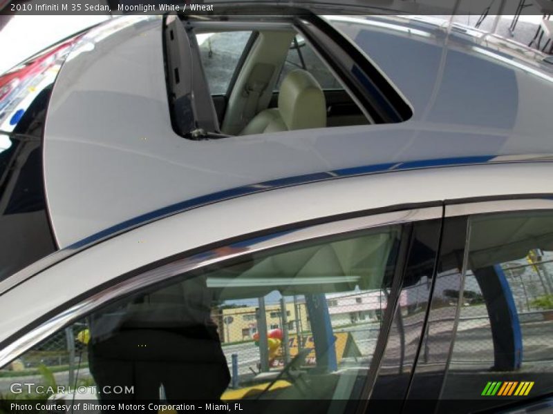 Moonlight White / Wheat 2010 Infiniti M 35 Sedan