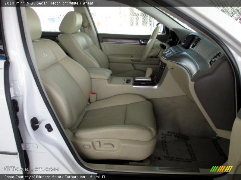 Moonlight White / Wheat 2010 Infiniti M 35 Sedan