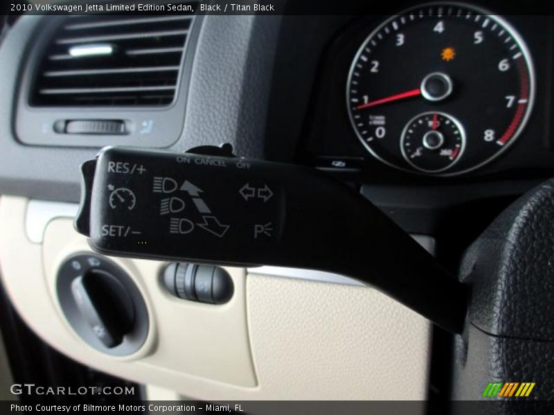 Black / Titan Black 2010 Volkswagen Jetta Limited Edition Sedan