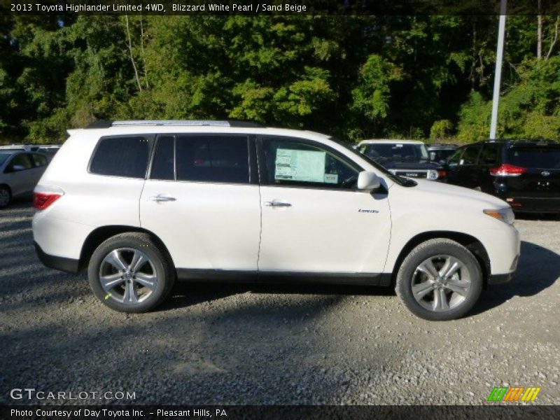Blizzard White Pearl / Sand Beige 2013 Toyota Highlander Limited 4WD