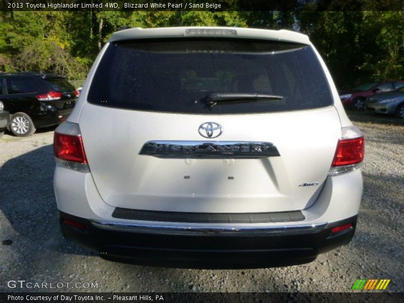 Blizzard White Pearl / Sand Beige 2013 Toyota Highlander Limited 4WD