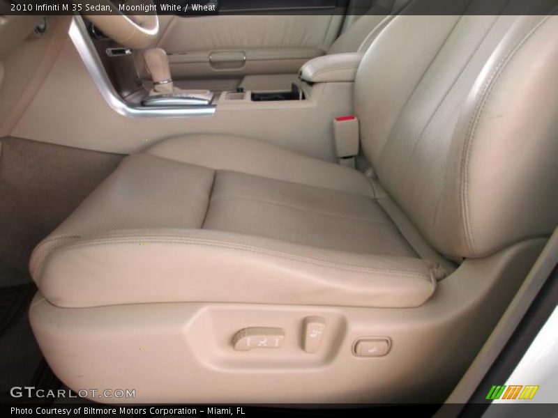 Moonlight White / Wheat 2010 Infiniti M 35 Sedan