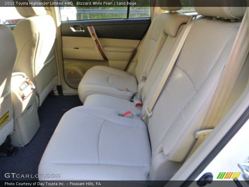 Blizzard White Pearl / Sand Beige 2013 Toyota Highlander Limited 4WD