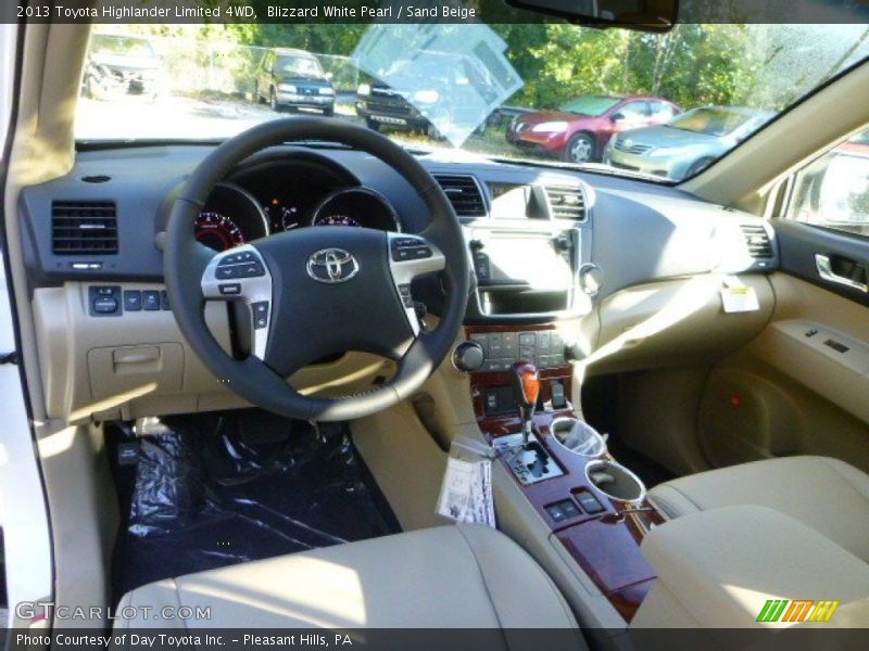 Blizzard White Pearl / Sand Beige 2013 Toyota Highlander Limited 4WD