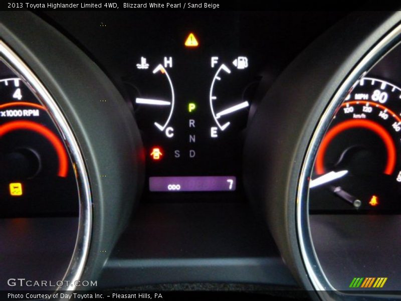 Blizzard White Pearl / Sand Beige 2013 Toyota Highlander Limited 4WD