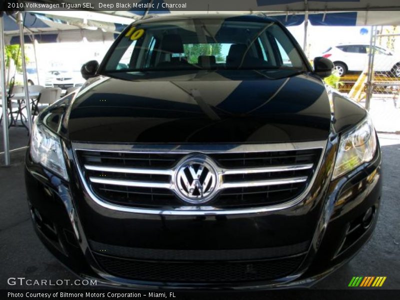 Deep Black Metallic / Charcoal 2010 Volkswagen Tiguan SEL