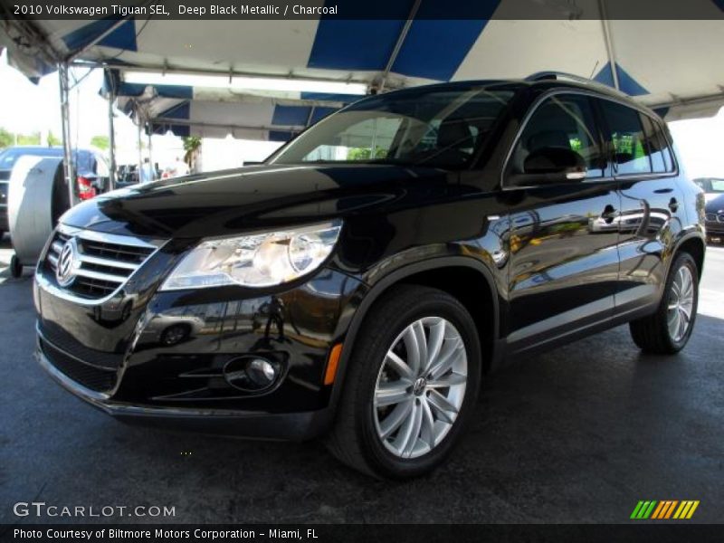 Deep Black Metallic / Charcoal 2010 Volkswagen Tiguan SEL