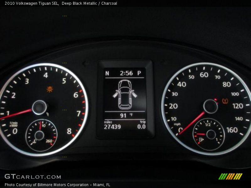 Deep Black Metallic / Charcoal 2010 Volkswagen Tiguan SEL
