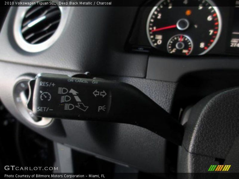 Deep Black Metallic / Charcoal 2010 Volkswagen Tiguan SEL
