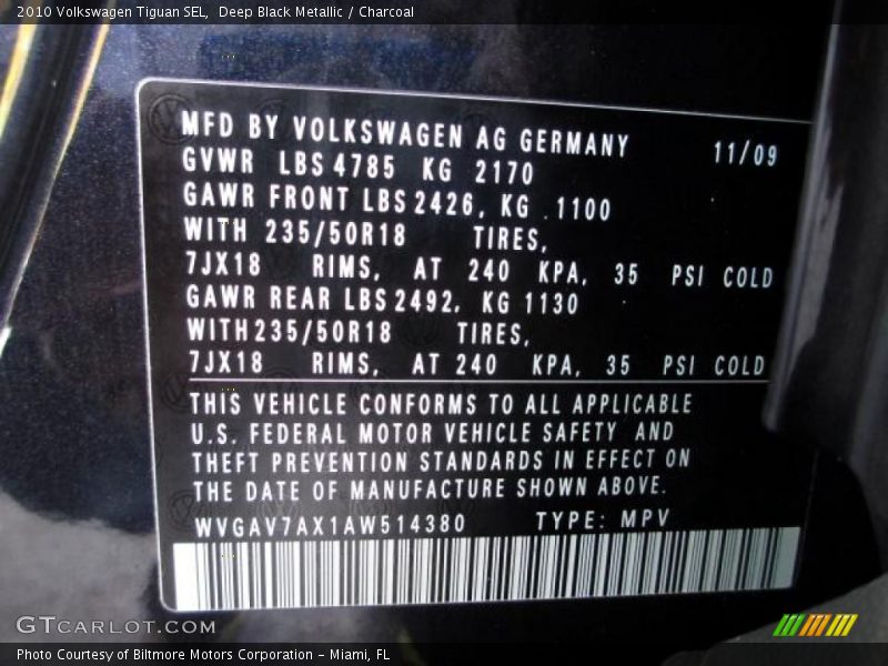 Deep Black Metallic / Charcoal 2010 Volkswagen Tiguan SEL