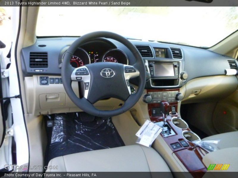 Blizzard White Pearl / Sand Beige 2013 Toyota Highlander Limited 4WD