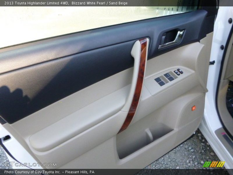 Blizzard White Pearl / Sand Beige 2013 Toyota Highlander Limited 4WD