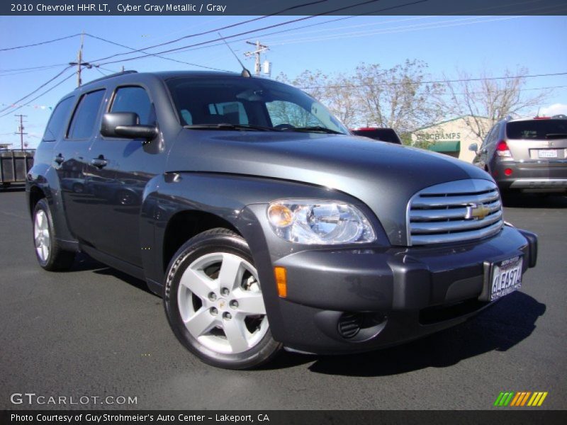 Front 3/4 View of 2010 HHR LT