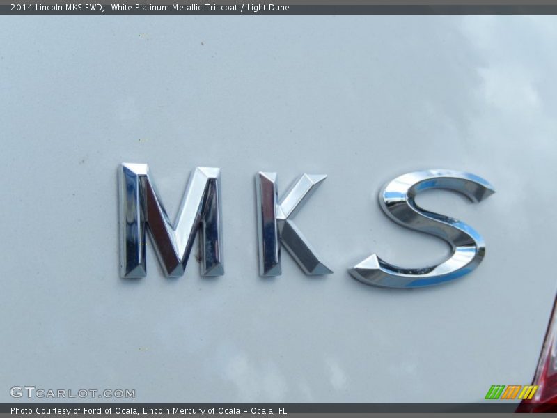 White Platinum Metallic Tri-coat / Light Dune 2014 Lincoln MKS FWD