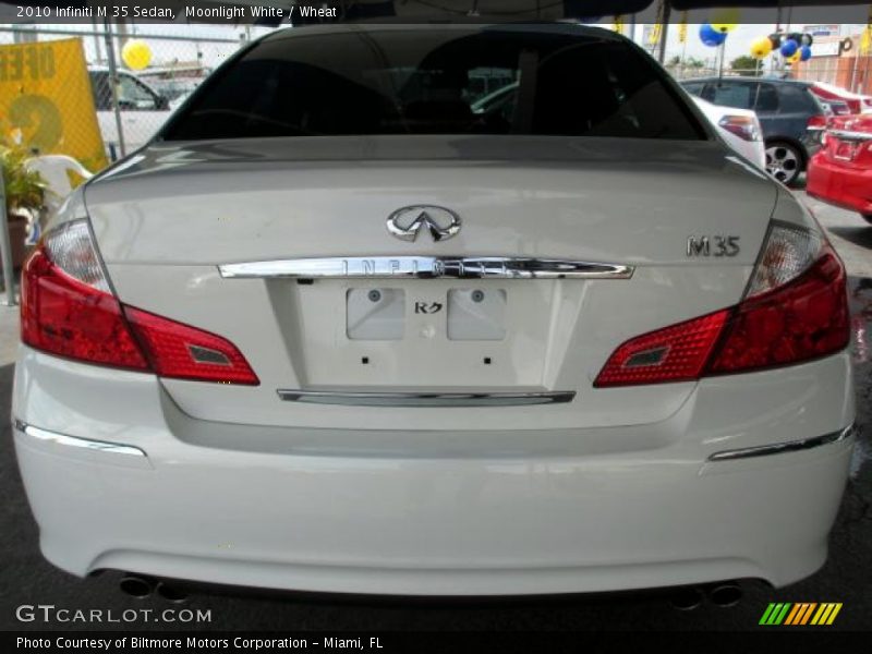 Moonlight White / Wheat 2010 Infiniti M 35 Sedan