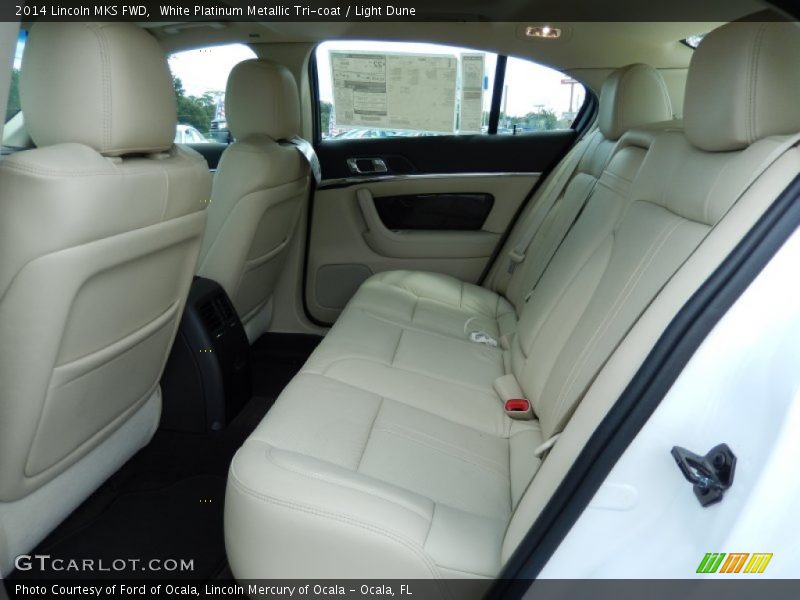 White Platinum Metallic Tri-coat / Light Dune 2014 Lincoln MKS FWD