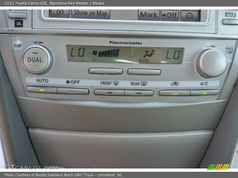 Barcelona Red Metallic / Bisque 2011 Toyota Camry XLE