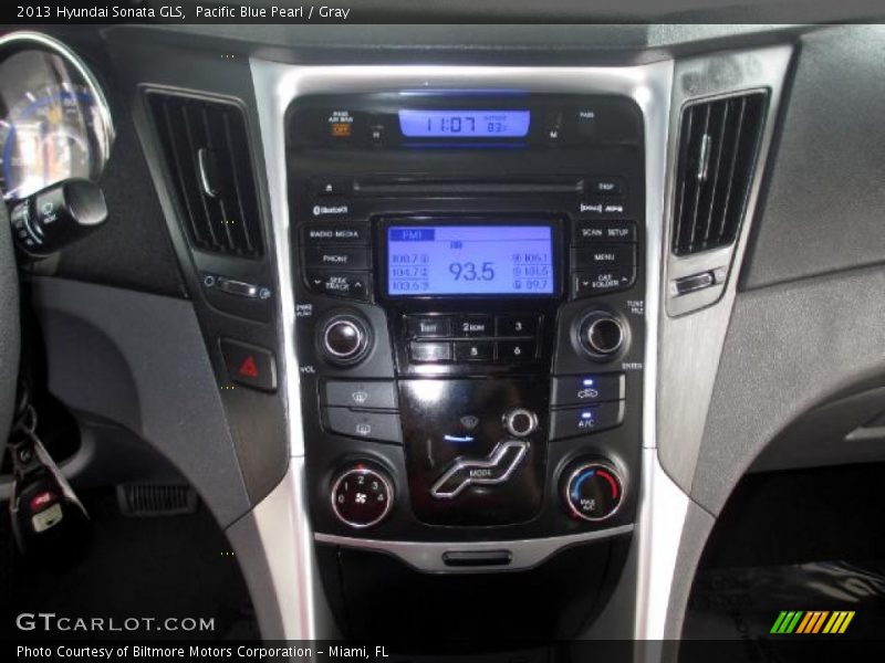 Pacific Blue Pearl / Gray 2013 Hyundai Sonata GLS