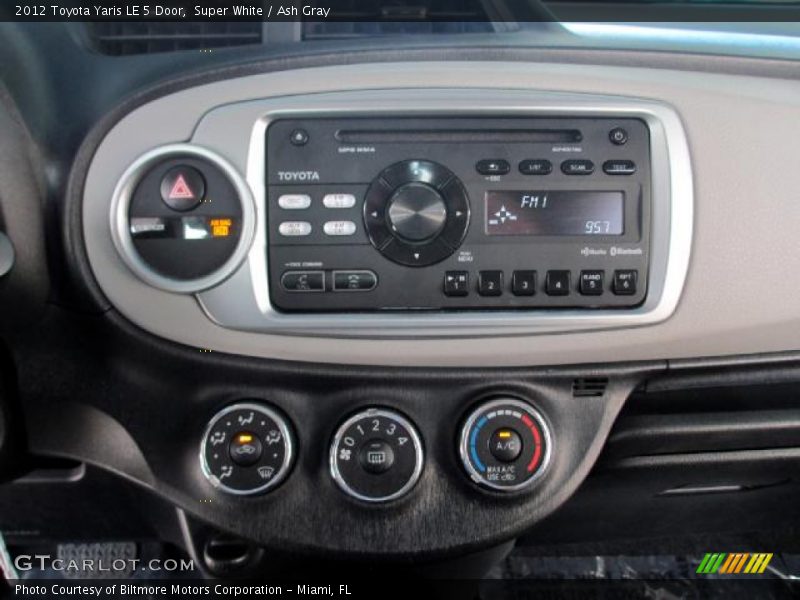 Super White / Ash Gray 2012 Toyota Yaris LE 5 Door